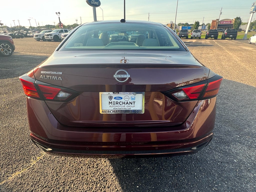 2025 Nissan Altima SV