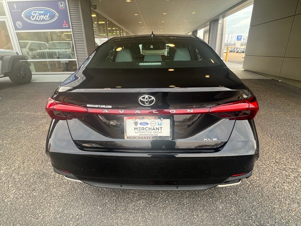 2021 Toyota Avalon XLE