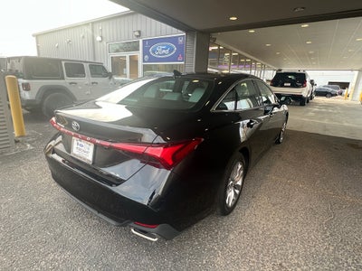 2021 Toyota Avalon XLE