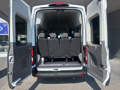 2024 Ford Transit Wagon XLT