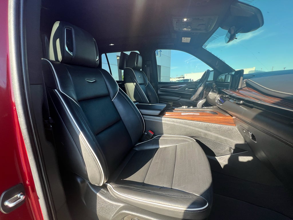 2022 Cadillac Escalade Premium Luxury
