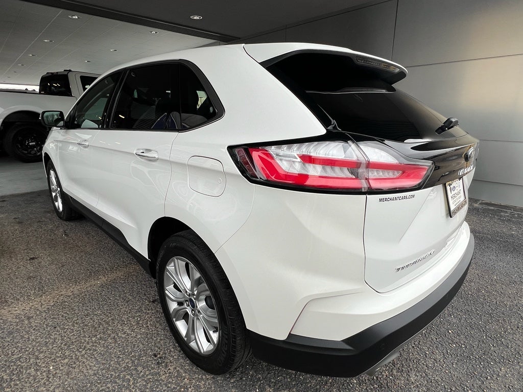 2022 Ford Edge Titanium
