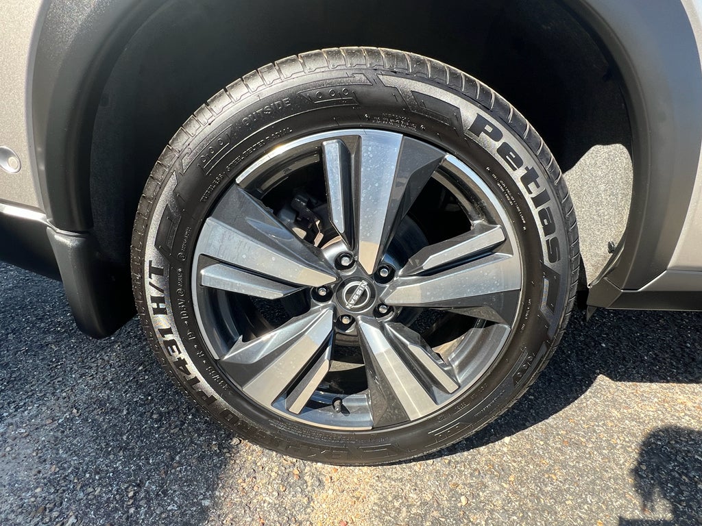 2024 Nissan Rogue SL